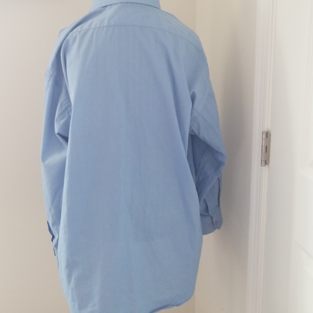 Long sleeve button down - Picture 3 of 4